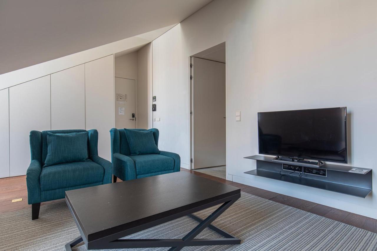 8 Building Apartment 403 T2 - River & Garden View Lisboa Eksteriør billede